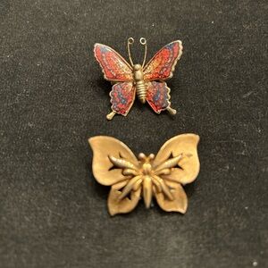 Elegant Butterfly Brooch Set - Red and Gold